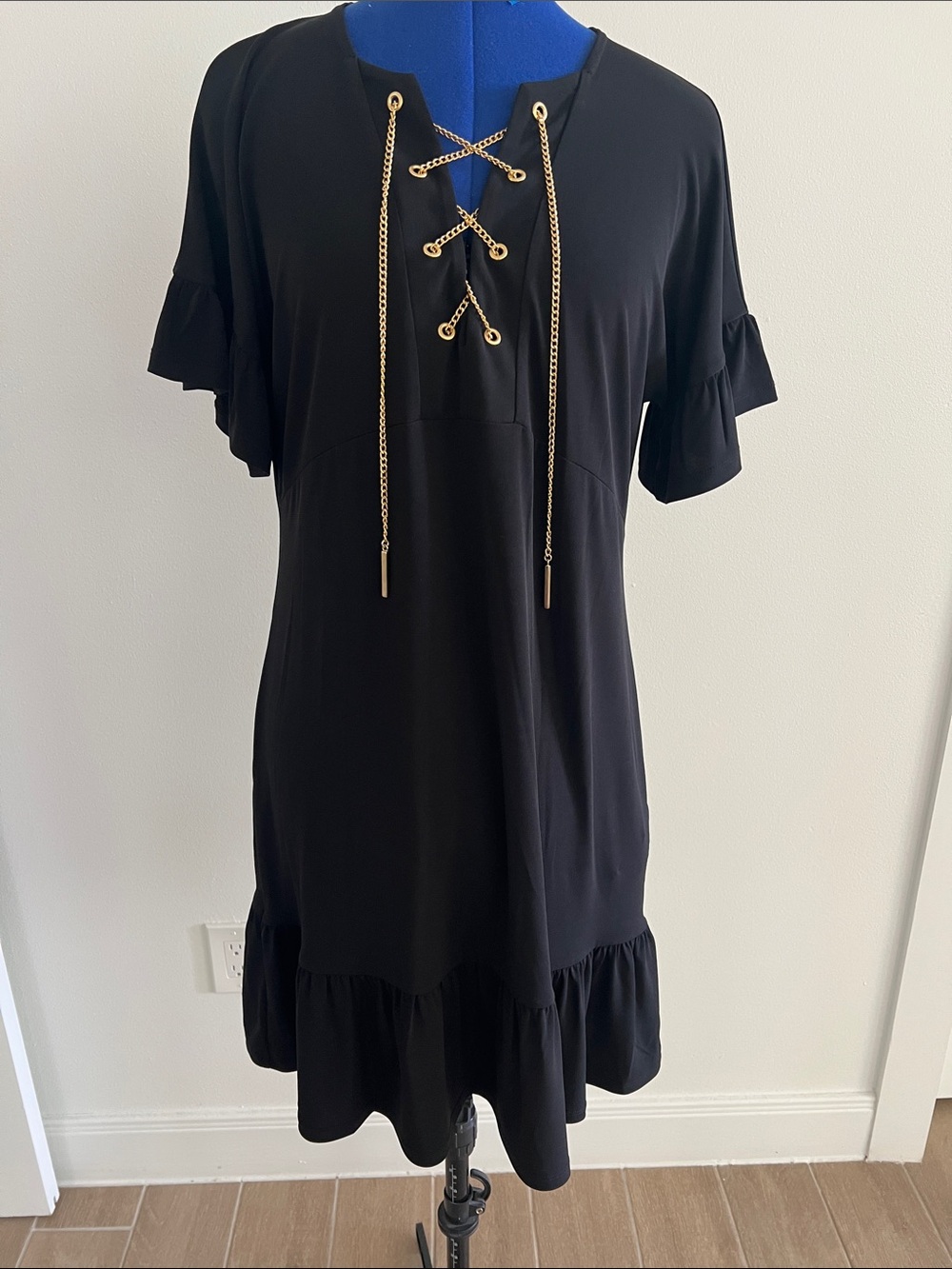 Michael Kors Black Dress with Gold Lace-Up Chain Size M  NWT